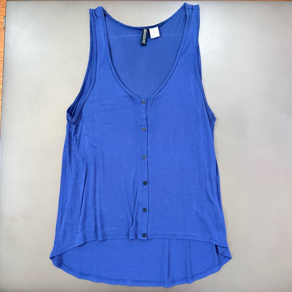 3/$10 🛒🛍️ H&M Divided Blue Button-Front Tank Top - Size 6